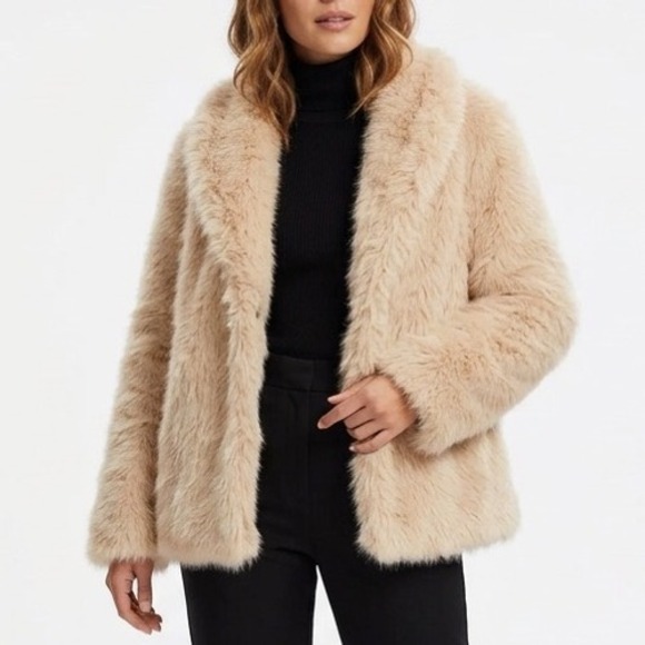 RSQ Jackets & Blazers - RSQ Faux Fur Jacket Womens Large Beige Lined Shawl Collar Snap Front Winter
